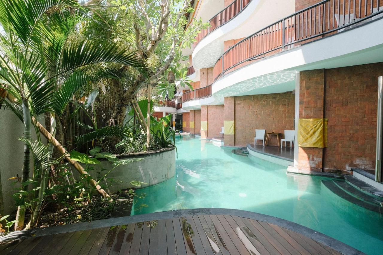 Djabu Seminyak Hotel Dempasar Exterior foto